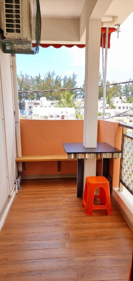 West Beach Apartment Flic en Flac Bagian luar foto